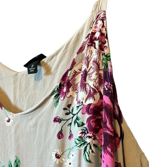 Torrid Floral Print Tank Top Sleeveless Casual Plus Size V-Neck Blouse - Picture 2 of 5